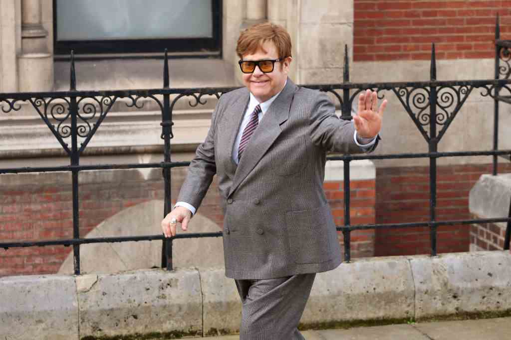 Herr Elton John