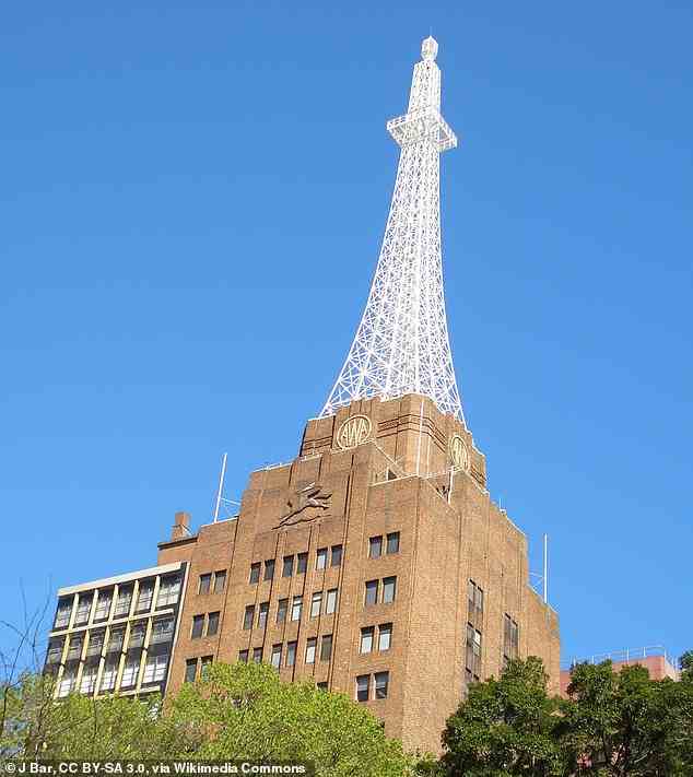 AWA TOWER – SYDNEY, AUSTRALIEN: Dieser 46 m hohe Funkturm steht auf einem Gebäude in Sydney, das als Hauptsitz für das Unternehmen Amalgamated Wireless Australasia diente.  Das in den 1930er Jahren errichtete Gebäude war bis in die 1960er Jahre als Sydneys höchstes Gebäude bekannt.  Bild mit freundlicher Genehmigung von Creative Commons