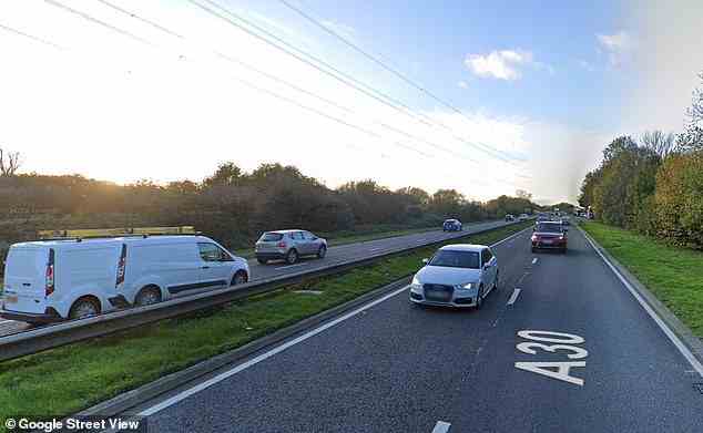 Der drittlangsamste Straßenabschnitt war in Surrey – die A30 in östlicher Richtung zwischen M25 und A308 (Aktenfoto)