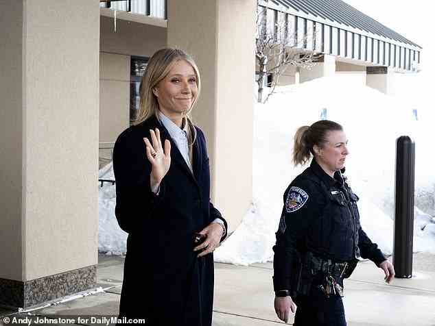Gwyneth Paltrow verlässt am Donnerstag das Gericht am Ende ihres Prozesses
