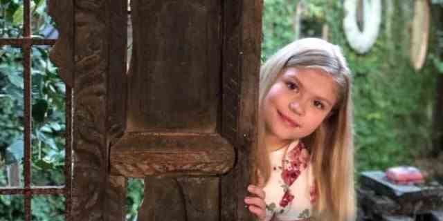 Tristyn Bailey als junges Mädchen auf einem Foto ihrer Familie.  Die 13-jährige Cheerleaderin wurde am 9. Mai 2021 von ihrem Klassenkameraden Aiden Fucci erstochen.