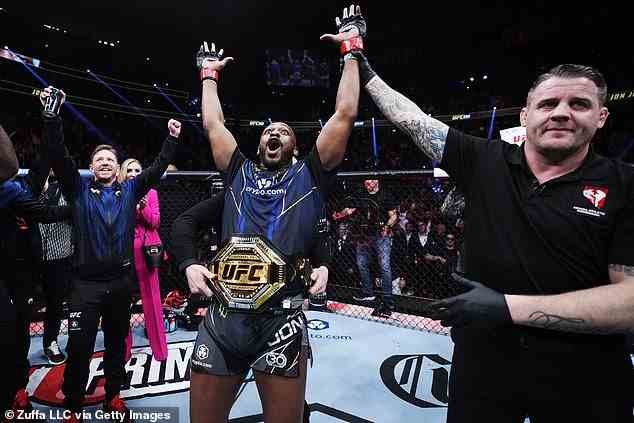 Jon Jones wurde der neue UFC-Schwergewichts-Champion mit einem dominanten Sieg über Ciryl Gane