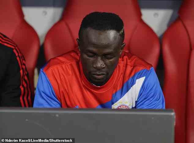 Sadio Mane saß im Rückspiel gegen PSG auf der Bank, bevor er spät eingewechselt wurde