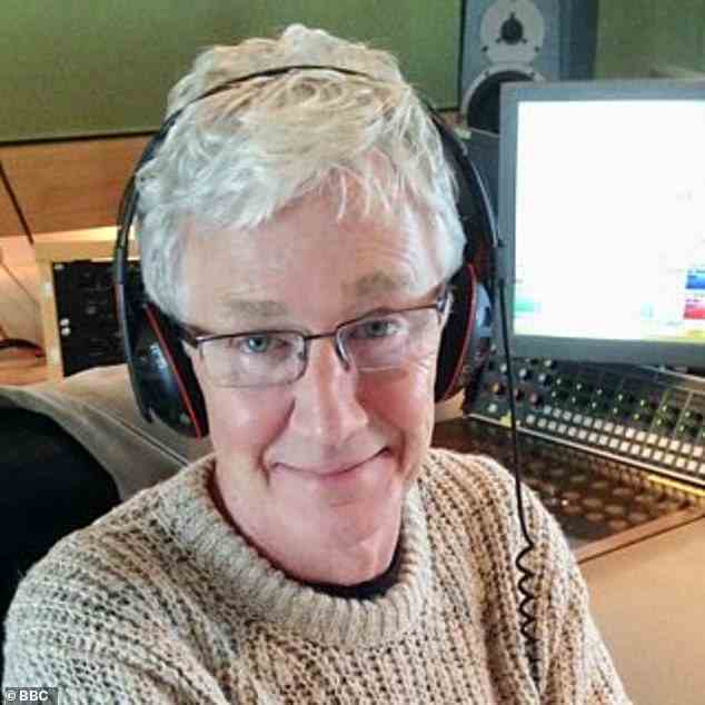 Neue Rolle: Paul O'Grady ist acht Monate nach seinem Ausscheiden aus Radio 2 nach einem Streit wegen Altersdiskriminierung zum rivalisierenden Radiosender Boom gewechselt
