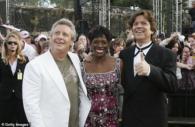 Ian trat 2003 als Richter in der ersten Serie von Australian Idol zusammen mit den Richterkollegen Marcia Hines (Mitte) und Mark Holden (rechts) auf.