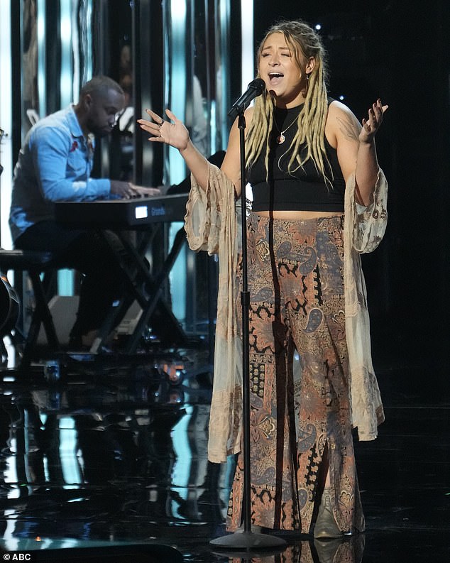 Mariah: 2022 Idol winner Noah Thompson returned as a mentor, with one of his mentees, 21-year-old Conway, South Carolina hair stylist Mariah Faith choosing to work on stage presence