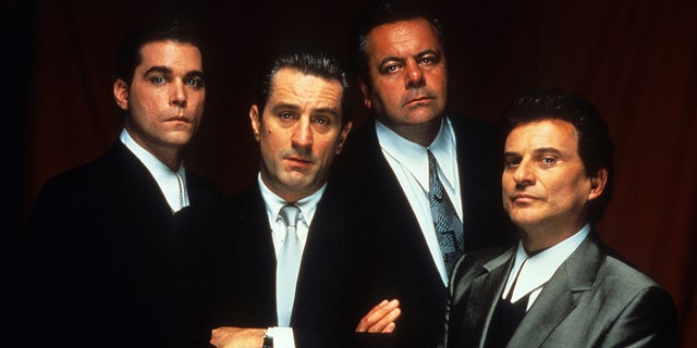 Von links nach rechts spielten Ray Liotta, Robert De Niro, Paul Sorvino und Joe Pesci in dem Gangsterfilm von 1990 mit "Goodfellas."
