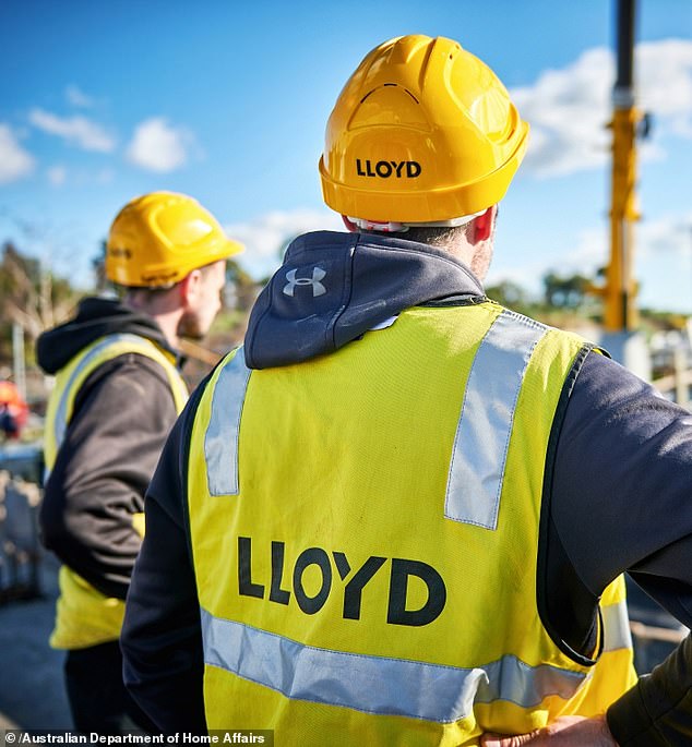 Ein weiteres Bauunternehmen, die Lloyd Group, wurde am Freitag mit 59 unvollendeten Projekten in New South Wales und Victoria in die freiwillige Verwaltung gestellt