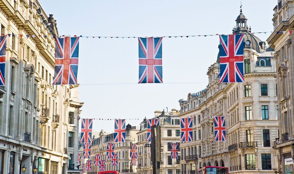 Flaggen auf der Londoner Regent Street
