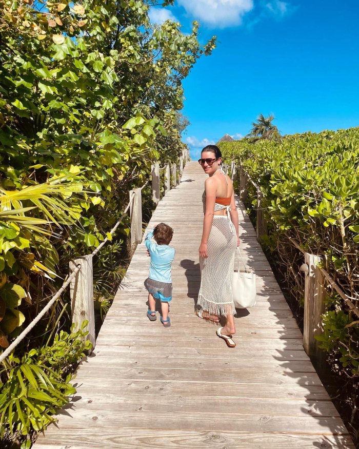 Lea Michele genießt einen süßen Familienurlaub mit ihrem Sohn