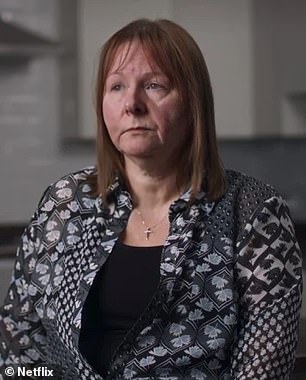 Verheerend: In der Dokumentation enthüllte Lewis ‘Mutter Carol, dass ihr Sohn im Haus gewesen war, als ihre Schwester auf tragische Weise starb