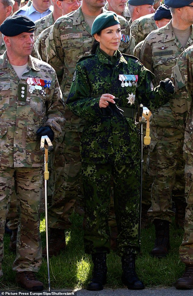 Kronprinzessin Mary von Dänemark während ihres Home Guard Country-Trainings in Fredericia im Jahr 2016