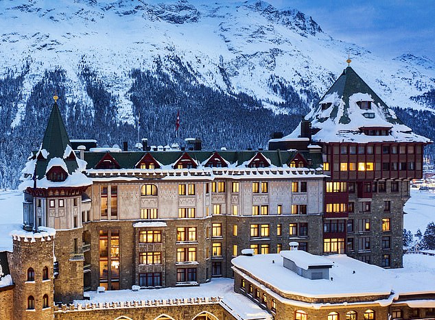 Leckerbissen: Lord Cruddas gibt 100.000 Pfund für einen Skiurlaub im Badrutt's Palace in St. Moritz aus