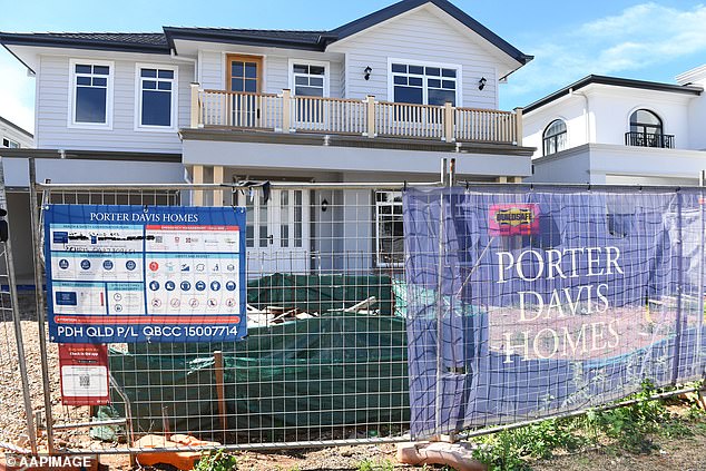 Das große Bauunternehmen Porter Davis ging letzte Woche in Liquidation und ließ mehr als 1700 Häuser im Stich (im Bild ein teilweise fertiggestelltes Haus in Brisbane).