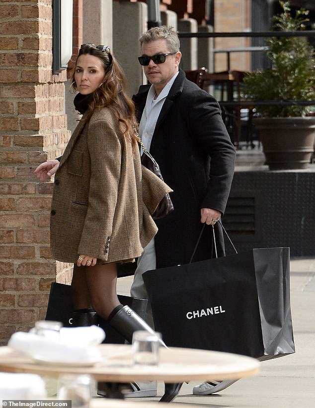 High-End: Das Duo schaute im Chanel-Laden vorbei und ergatterte einige Luxusartikel