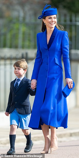 Kate und Prinz Louis hielten Händchen, als sie sich der St. George's Chapel in Windsor näherten