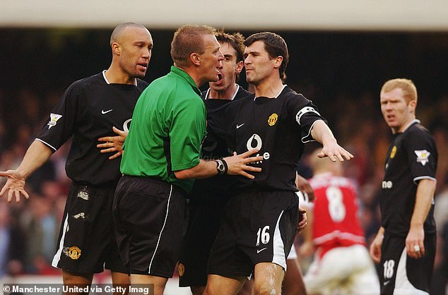Keys beschuldigte die Sky Sports-Experten Gary Neville und Roy Keane, während ihrer Zeit bei Manchester United „Schiedsrichtermissbrauch erfunden“ zu haben