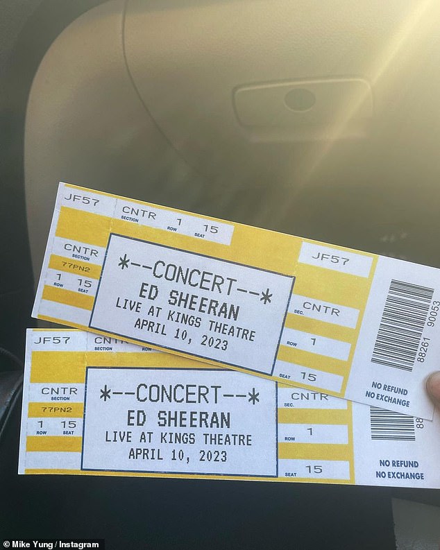 Tickets: Sheeran überraschte Yung auch mit Tickets für seine Brooklyn-Show im Kings Theatre in Brooklyn, wo er sein neues Album Subtract zum ersten Mal in Amerika vollständig aufführte