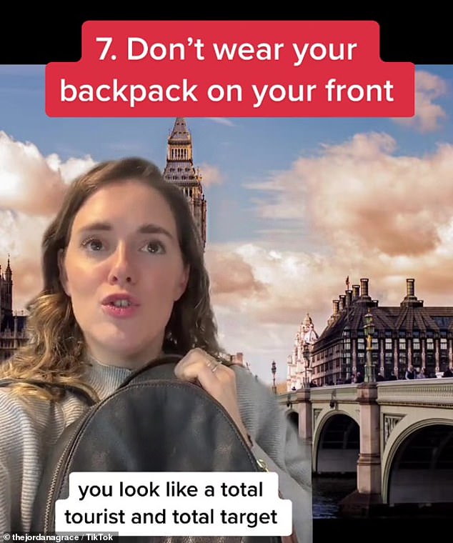 In einem Folgevideo sagte Jordana, es sei wichtig, keinen Rucksack auf der Brust zu tragen – weil man dadurch wie ein Tourist aussieht