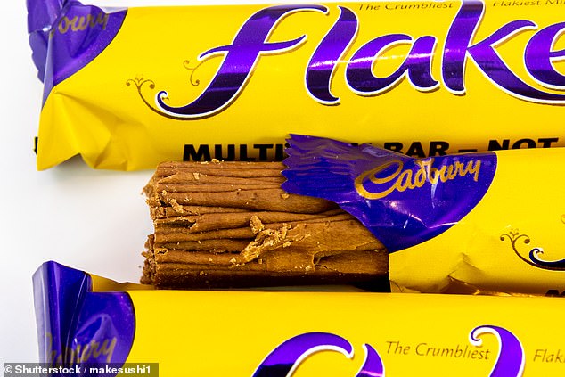 Der Cadbury Flake ist „großartig“, sagt Kalyn, der den amerikanischen Zuschauern erklärt, dass er oft mit Eiscreme genossen wird
