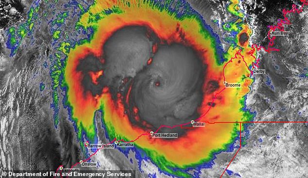 Zyklon Ilsa stellte am Donnerstagabend auf Bedout Island, direkt vor der Küste von WA, einen vorläufigen australischen 10-Minuten-Windgeschwindigkeitsrekord von 218 km/h auf