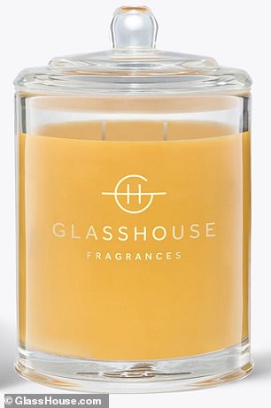 Duftliebhaber sagen, dass die Kerze ein perfekter Betrüger für Glasshouses äußerst beliebte Tahaa-Affäre (im Bild) ist, die mit 54,95 $ mehr als das Doppelte des Preises wert ist