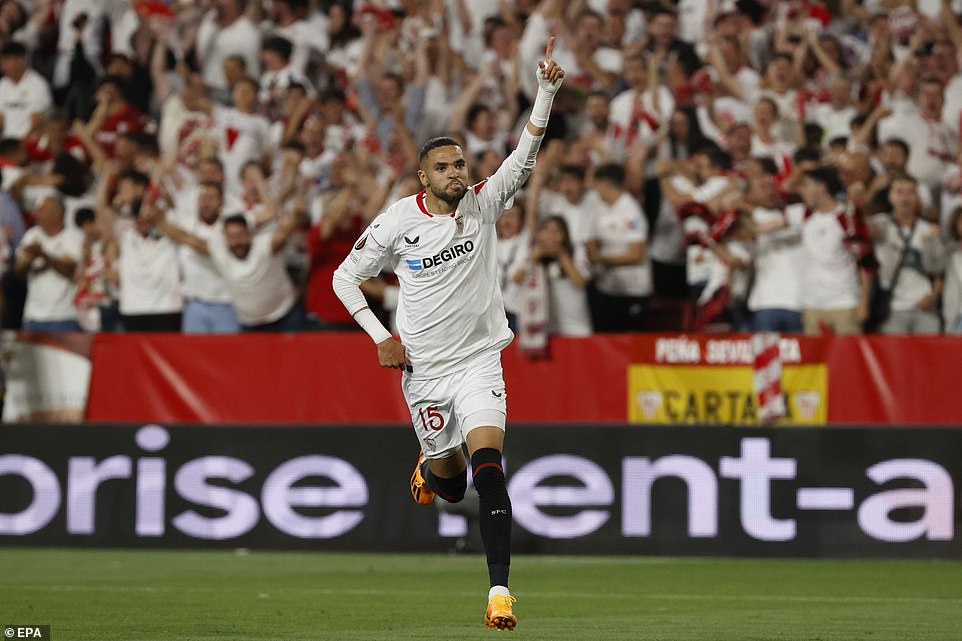 Sevilla Youssef En-Nesyri erzielte beim 3:0-Sieg, der den Spaniern einen Platz im Halbfinale der Europa League einbrachte, zwei Tore