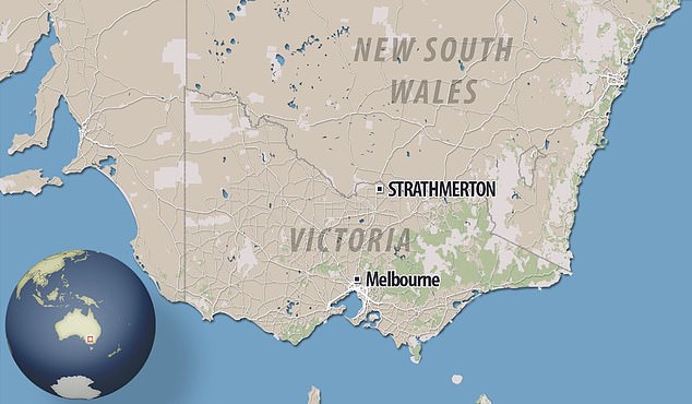Rettungsdienste wurden am Donnerstag gegen 14:30 Uhr zu einem Vorfall in Strathmerton, südlich der Grenze zu NSW, gerufen, mit Berichten über eine Kollision mehrerer Autos (Bild, Karte).