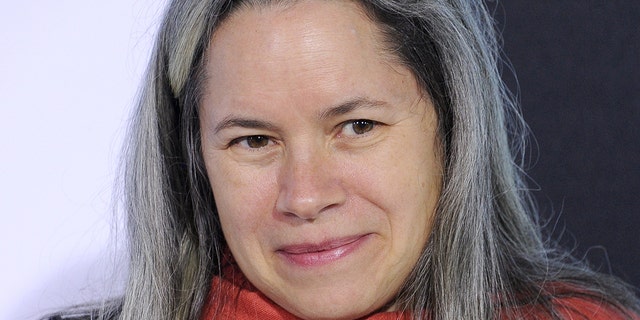 Natalie Merchant lächelt