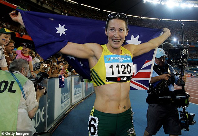 Jana Pittman, abgebildet nach dem Sieg über 400 m Hürden bei den Commonwealth-Spielen 2006 in Melbourne, hat sich der Army Reserve angeschlossen, nachdem sie durch ein persönliches Erlebnis angespornt wurde