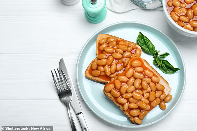 Gebackene Bohnen, Fischstäbchen und Vollkornbrot können „Teil einer gesunden Ernährung“ sein und sind laut der British Nutrition Foundation eine Quelle „einiger wichtiger Nährstoffe“.