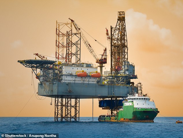 Besteuerung: Die Gewinne der Ölgiganten Shell und BP werden nach einem Einbruch der Energiepreise voraussichtlich sinken
