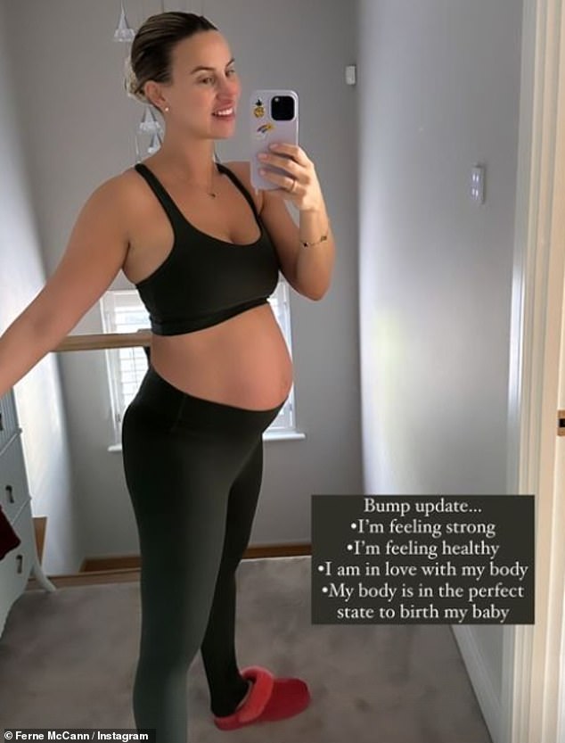 „Ich bin verliebt in meinen Körper“: Ferne McCann präsentierte ihren Babybauch, als sie den Fans am Dienstag über Instagram ein Update zu ihrer Schwangerschaft gab