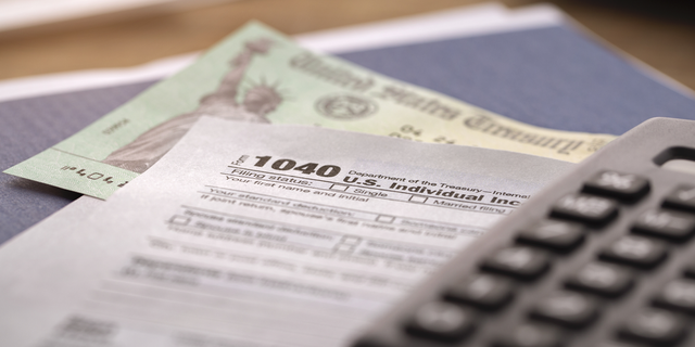 IRS Steuererklärung iststock