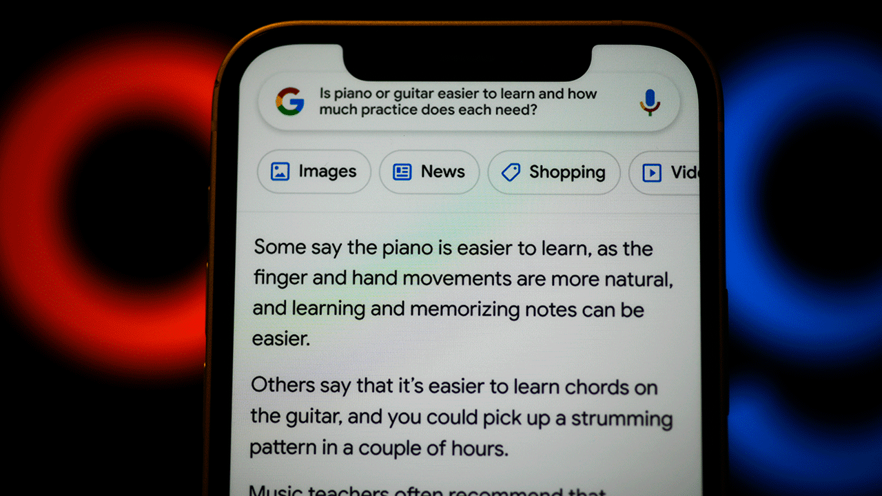 Ein Beispiel für eine Antwort von Google Bard auf einem Telefon