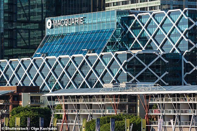 Die Macquarie Bank (im Bild) hat sich den Spitznamen „Millionärsfabrik“ für ihre großzügige Gehalts- und Bonusstruktur in den letzten 20 Jahren verdient, besteht aber darauf, dass alle Belohnungen leistungsabhängig sind