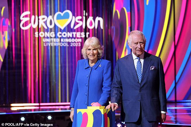 King Charles und Camilla, Queen Consort besuchten Liverpool letzten Monat, um die Bühnenbeleuchtung in der M&S Bank Arena einzuschalten, in der Eurovision stattfinden wird