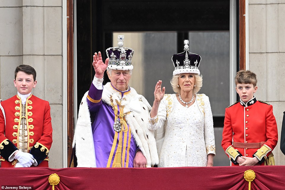 King and Queen appear for the crowds