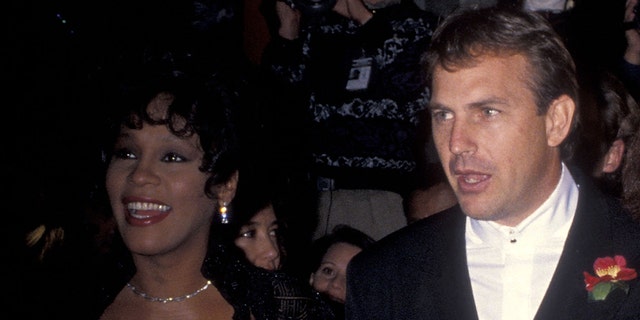 Whitney Houston und Kevin Costner bei der Premiere von "Der Leibwächter"