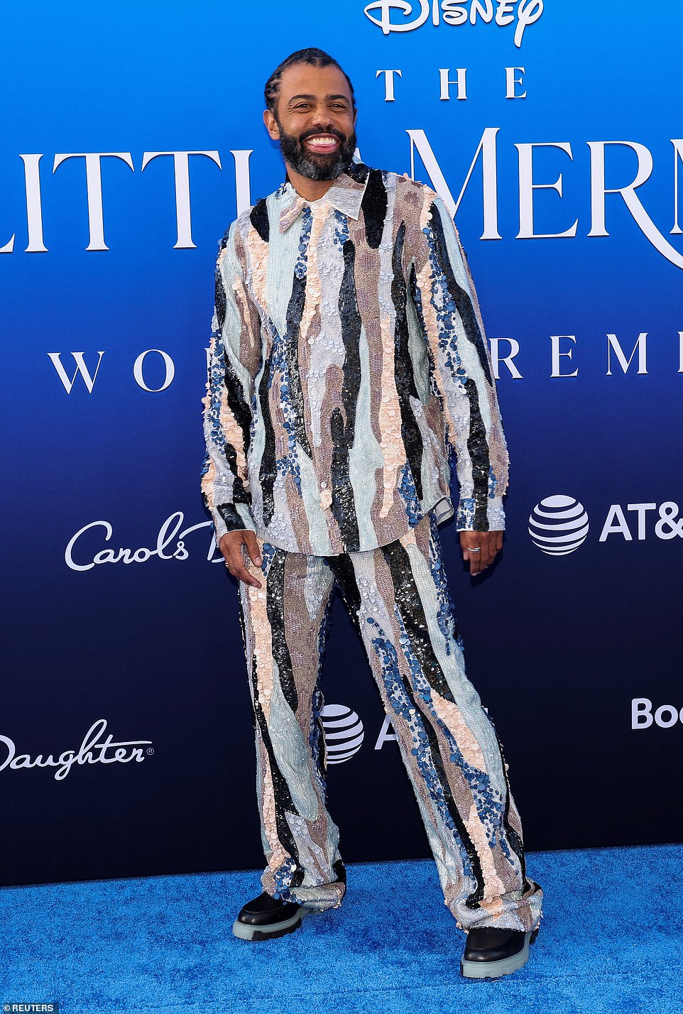 Daveed Diggs turned heads in an eccentric suit bedazzled with waves of color