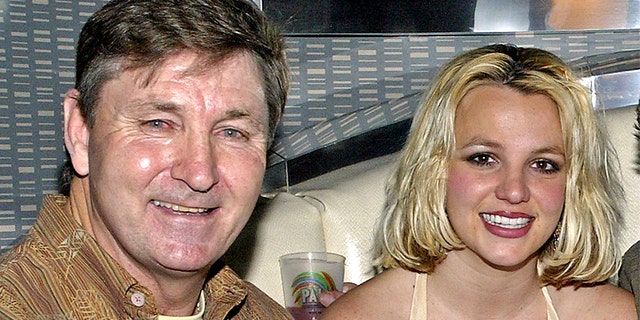 Britney Spears poses with her father Jamie