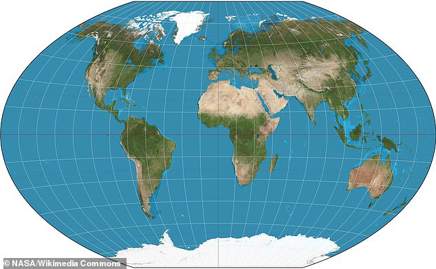 Im sphärischen Erdmodell verbinden Längengrade den Nord- und Südpol vertikal, während Breitengrade horizontal um den Globus verlaufen
