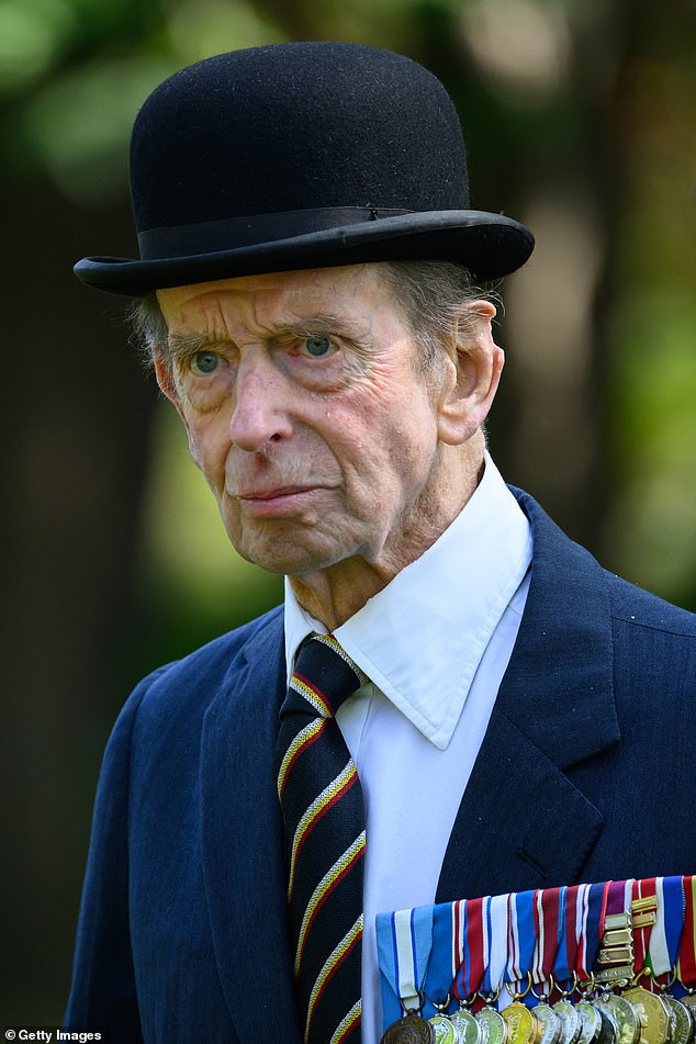 Der Herzog von Kent zollte den Verstorbenen im Kampf für ihr Land seit dem Ersten Weltkrieg seinen Respekt