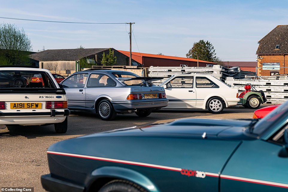 Laut Collecting Cars hat der Sammler jahrelang damit verbracht, die herausragende Auswahl an Fast Fords zusammenzustellen, mit besonderem Fokus auf die leichten und analogen 1980er-Jahre-Modelle, die in letzter Zeit in der Oldtimer-Szene zu einem beliebten Objekt geworden sind