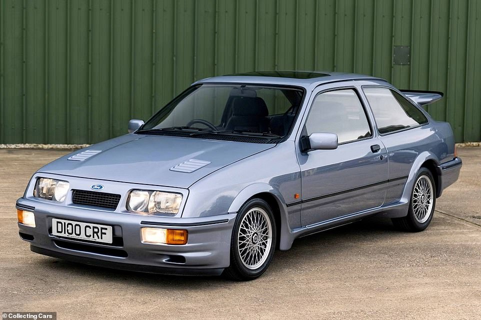 Dieser Sierra Cosworth aus dem Jahr 1986 – der kürzlich restauriert wurde – kostet zum Zeitpunkt der Veröffentlichung am Montag bereits 37.250 £ in der Online-Auktion.  Der Wert dürfte jedoch noch viel höher ausfallen, denn Bewertungsexperten gehen davon aus, dass er einen Wert von über 100.000 £ hat