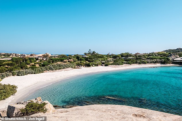 Die private französische Insel Ile de Cavallo wird manchmal als die Antwort des Mittelmeers auf Mustique bezeichnet