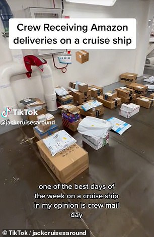 Jack zeigt, wie die Crew während ihrer Zeit auf dem Schiff Amazon-Pakete erhalten kann