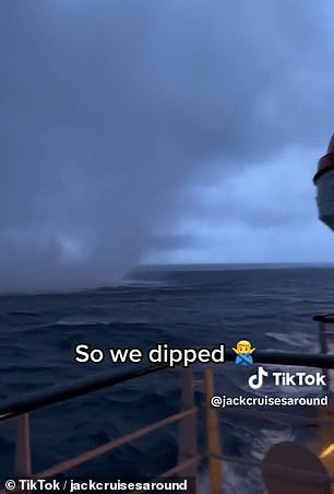Ein Video zeigt dramatisches Wetter auf einer Transatlantiküberquerung, wobei ein riesiger Wasserspeier neben dem Schiff wirbelt