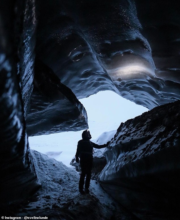 Obwohl die Höhlen „wunderschön“ seien, warnte sie, dass sie eine „große Bedrohung“ für Motorschlittenfahrer darstellen könnten, da der Schnee, der die höhlenartigen Räume bedeckt, oft einstürzen könne