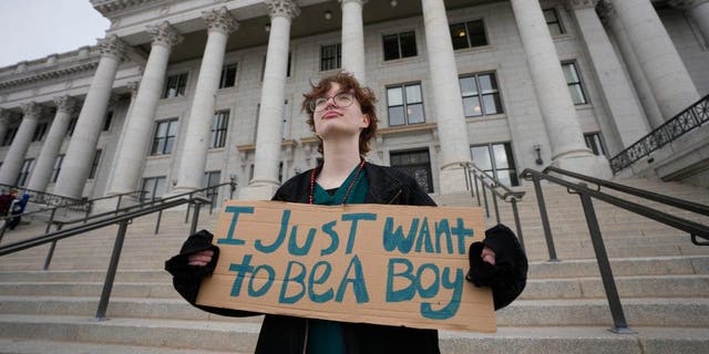 Trans-Kinder-Kundgebung im Utah State Capitol